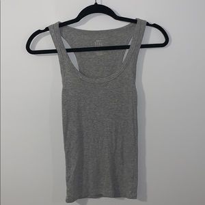 grey tank